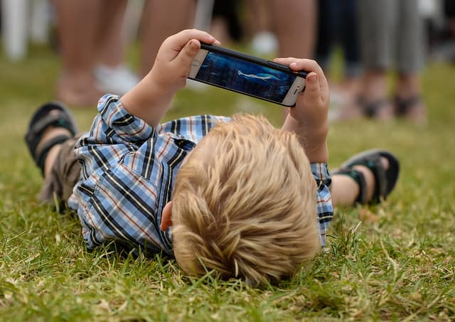 DR. ARTHRITIS SHARES: WHAT GROWNUPS SHOULD KNOW ABOUT JUVENILE ARTHRITIS - Dr. Arthritis
